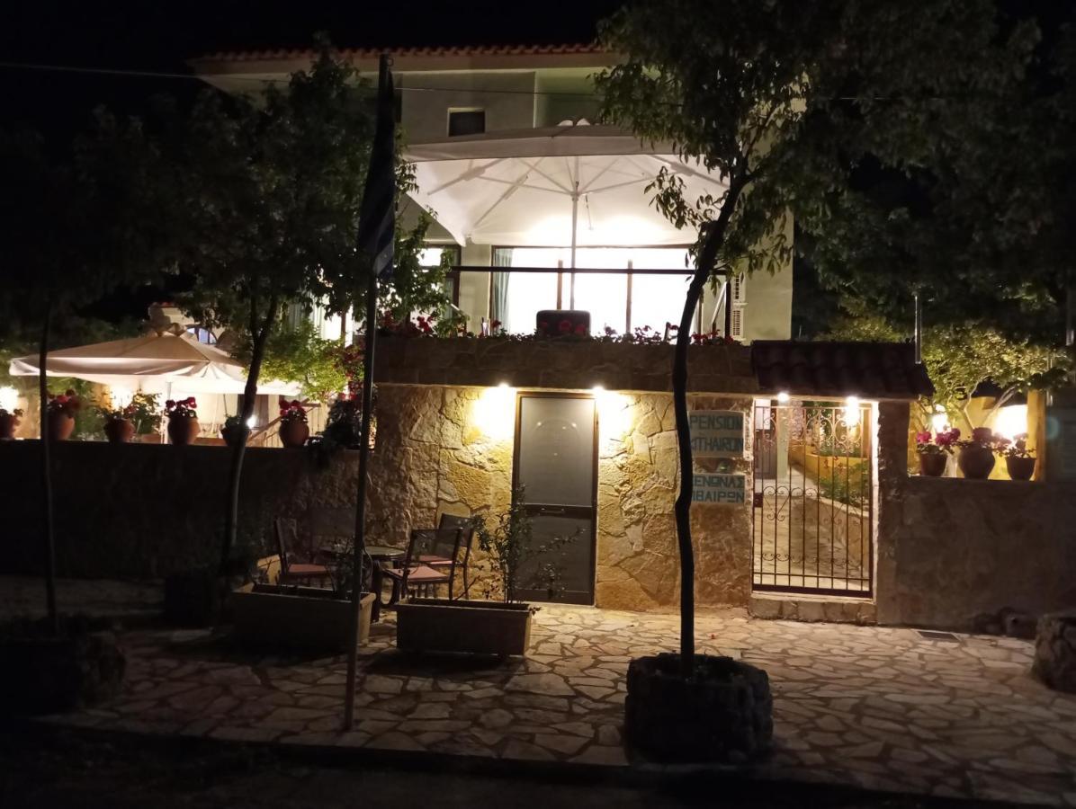 Vília Xenonas Κithαiron酒店 外观 照片